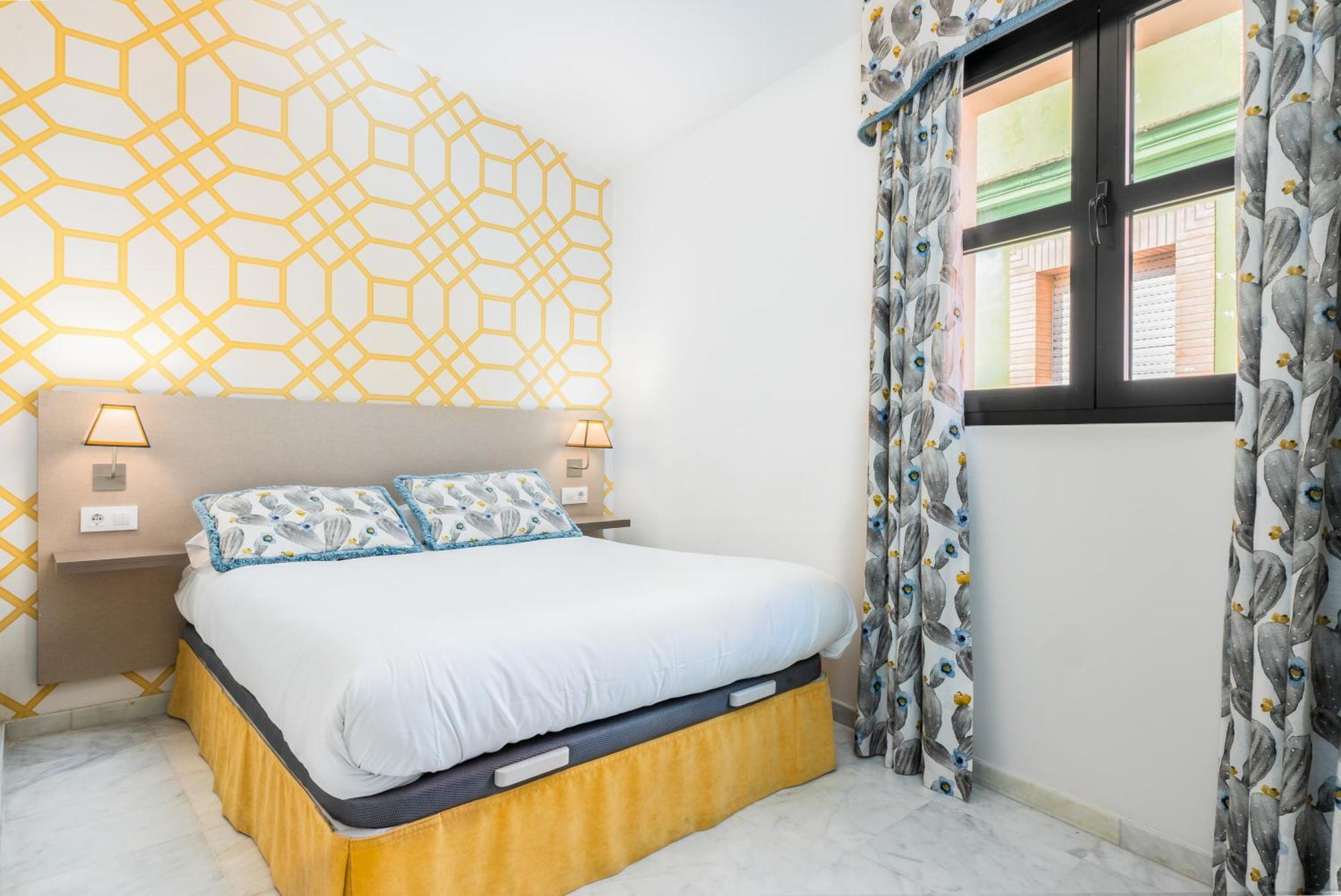 Smartr Sevilla Las Duenas Bagian luar foto